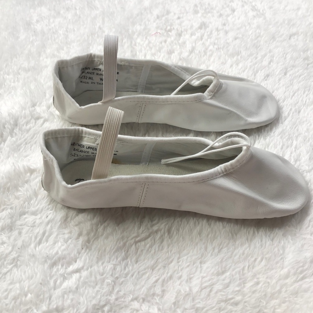 Theatricals white leather ballet shoes